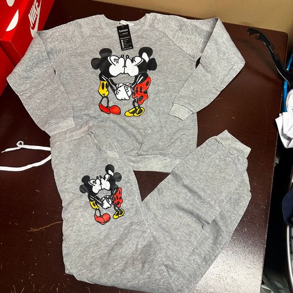 Mickey Mouse Young Girls Gray Heather Long Sleeve Tapered Leg Sweatsuit Size XL - Picture 3 of 3